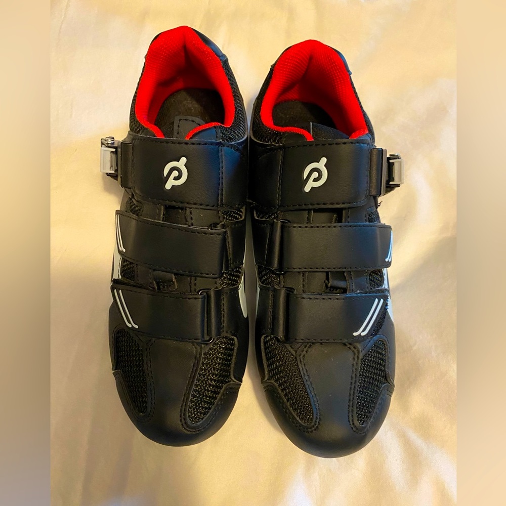 Peloton shoes New women’s 7 / men’s 5